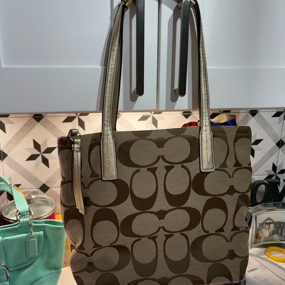 Coach Signature Stripe Tote Great Condition